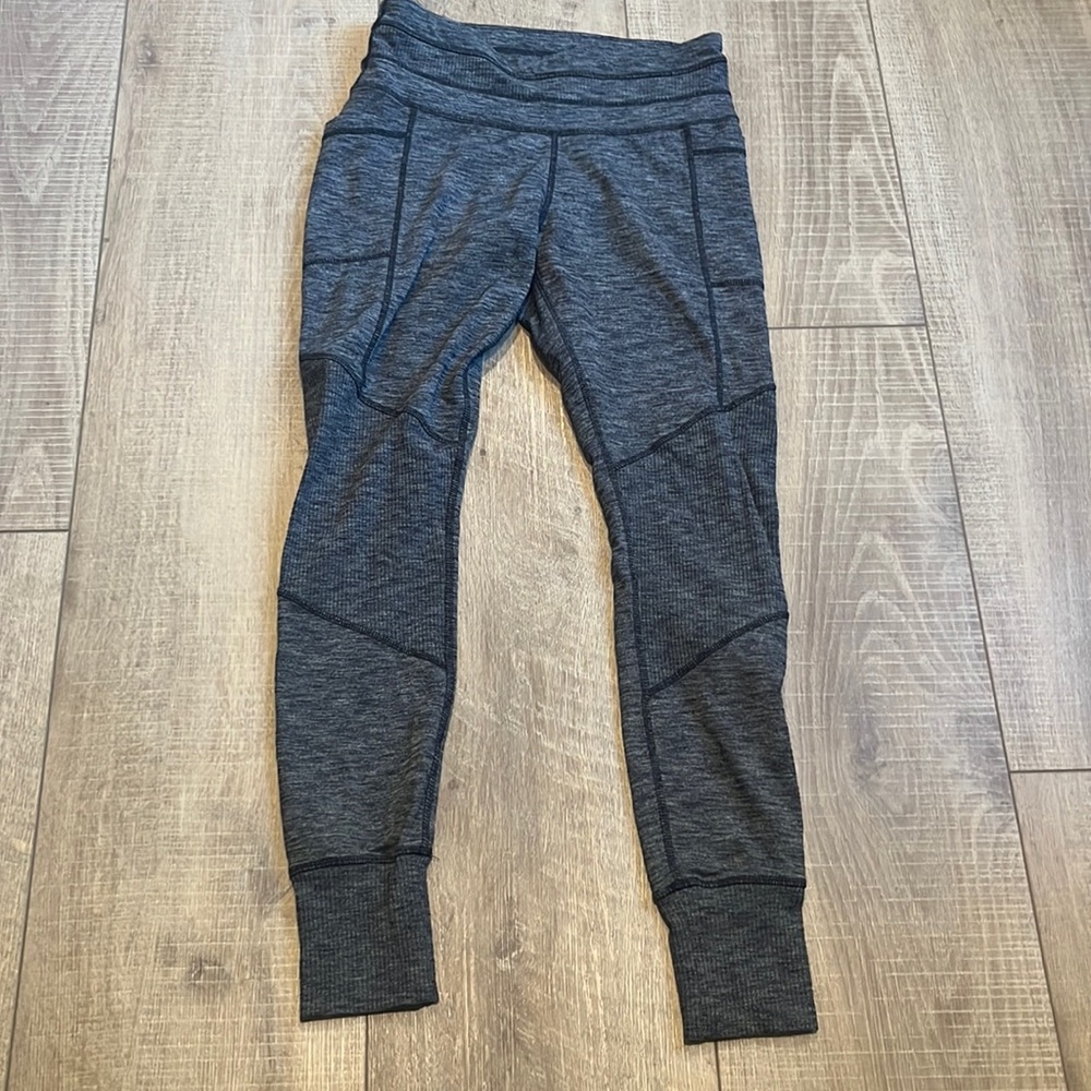 Athlete gray leggings. Size small.